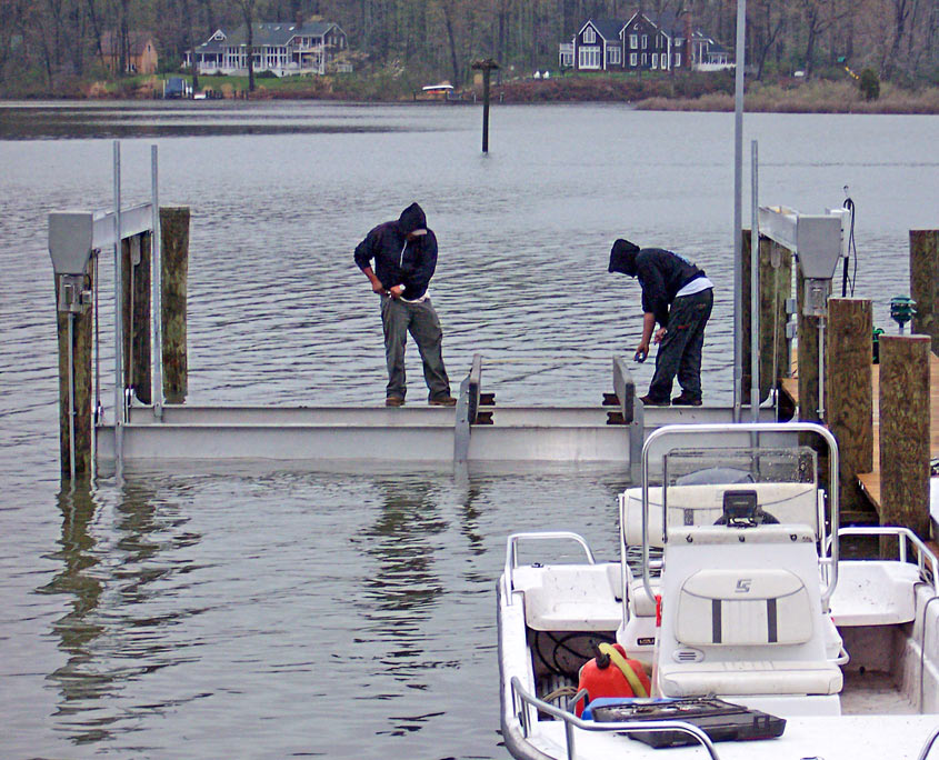 Boat Lifts – B&W Marine Construction